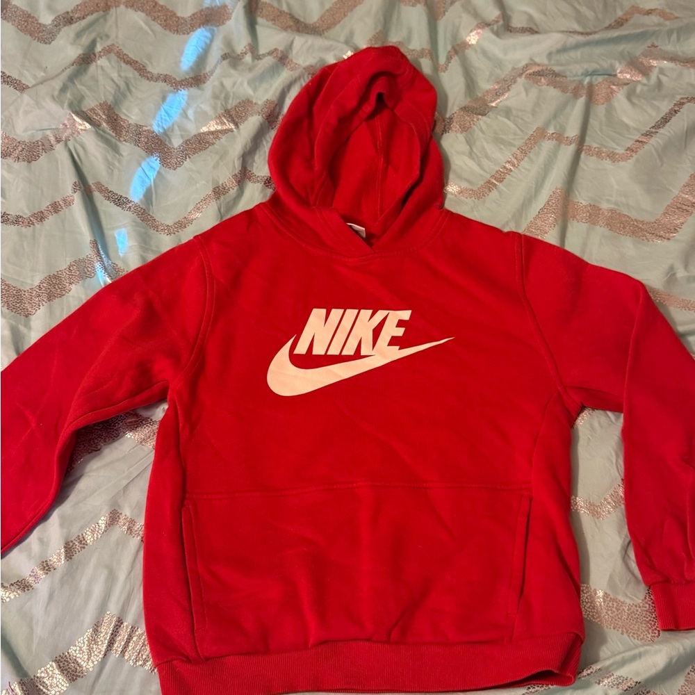 Unisex Nike Crimson Red Pullover Hoodie in youth size XL